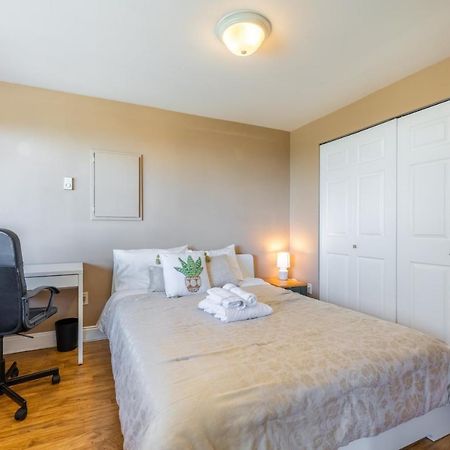 Two Bedroom With Amazing Ocean View North Vancouver Exterior photo
