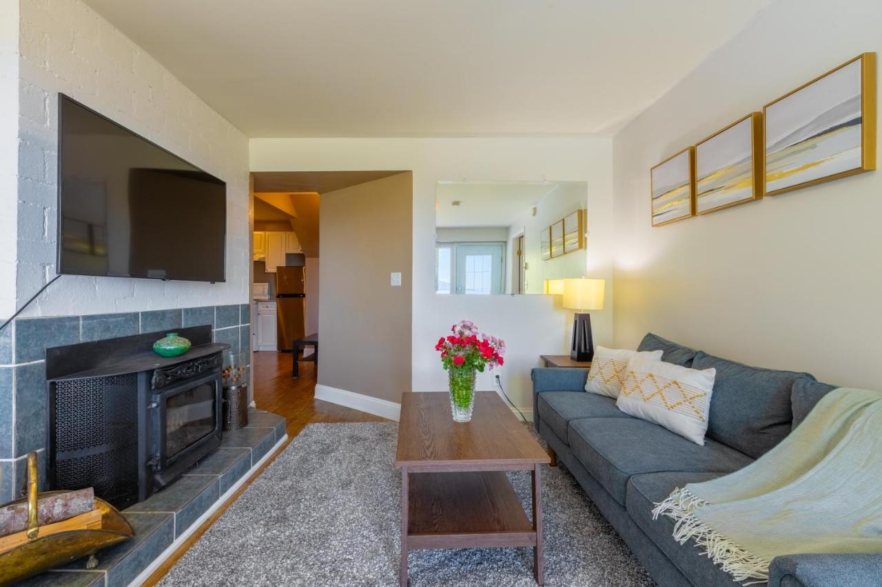 Two Bedroom With Amazing Ocean View North Vancouver Exterior photo